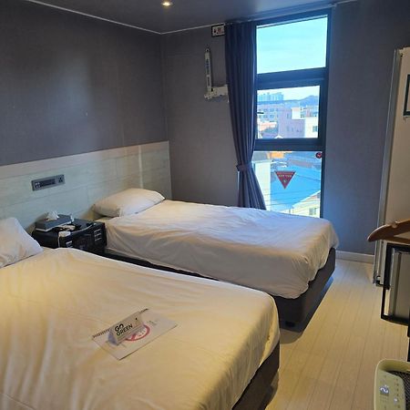 Hotel Iam Санчхон Екстер'єр фото