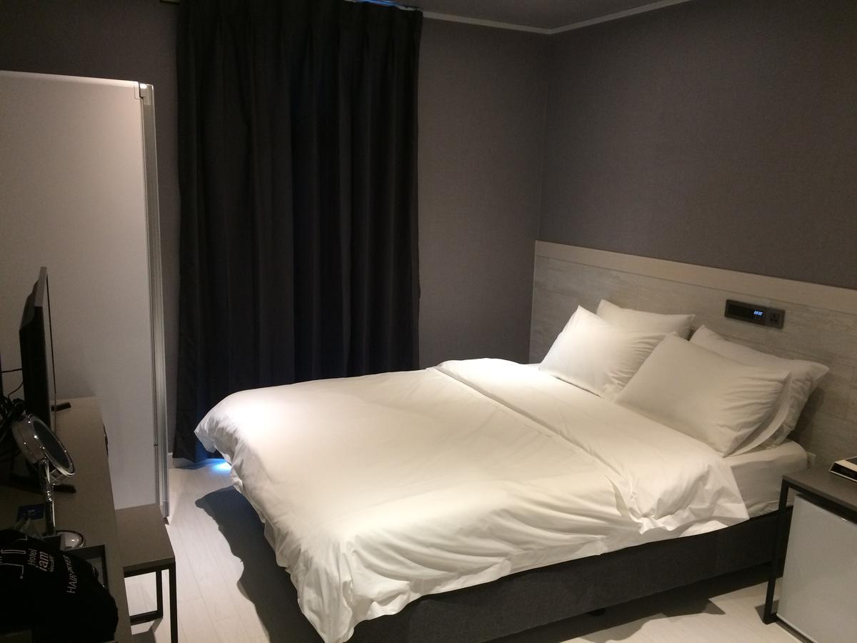 Hotel Iam Санчхон Екстер'єр фото